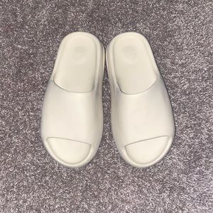 Yeezy slide